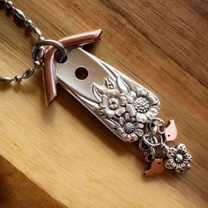 🔥⏰✨The 1951 "Magnolia" Birdhouse Necklace